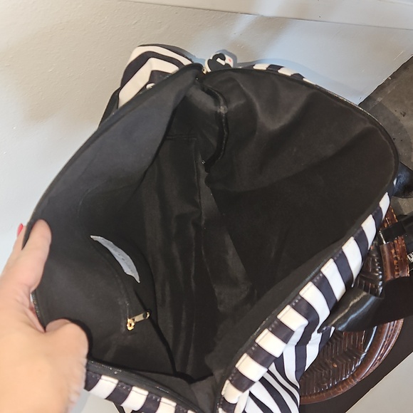 Alice + Olivia Duffle Bag Black and White Positano Stripe Weekender Tote - Picture 12 of 13